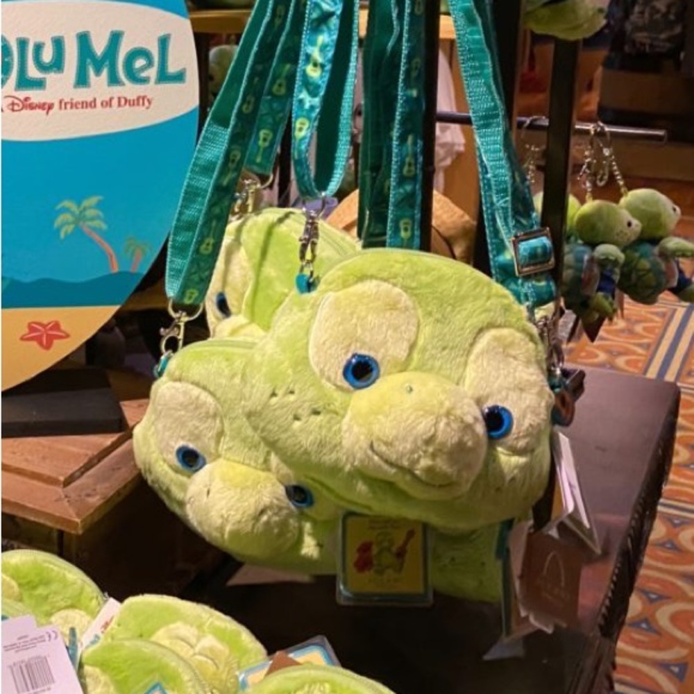 Disney parks AULANI purse